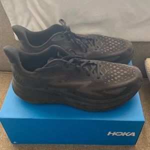 Clifton9 Hoka Men’s Running Shoes
